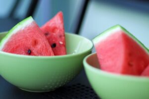 Nutritional-value-of-watermelon-for-dogs-mongersmint